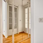 Modern 1 Bedroom Near Gae Aulenti *