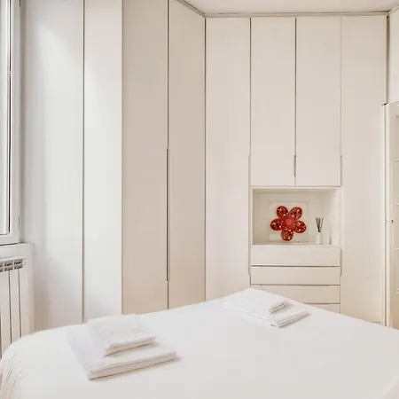 Stylish Flat Steps From Gae Aulenti